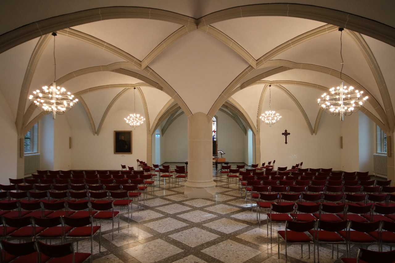 Aula mit Christussäule