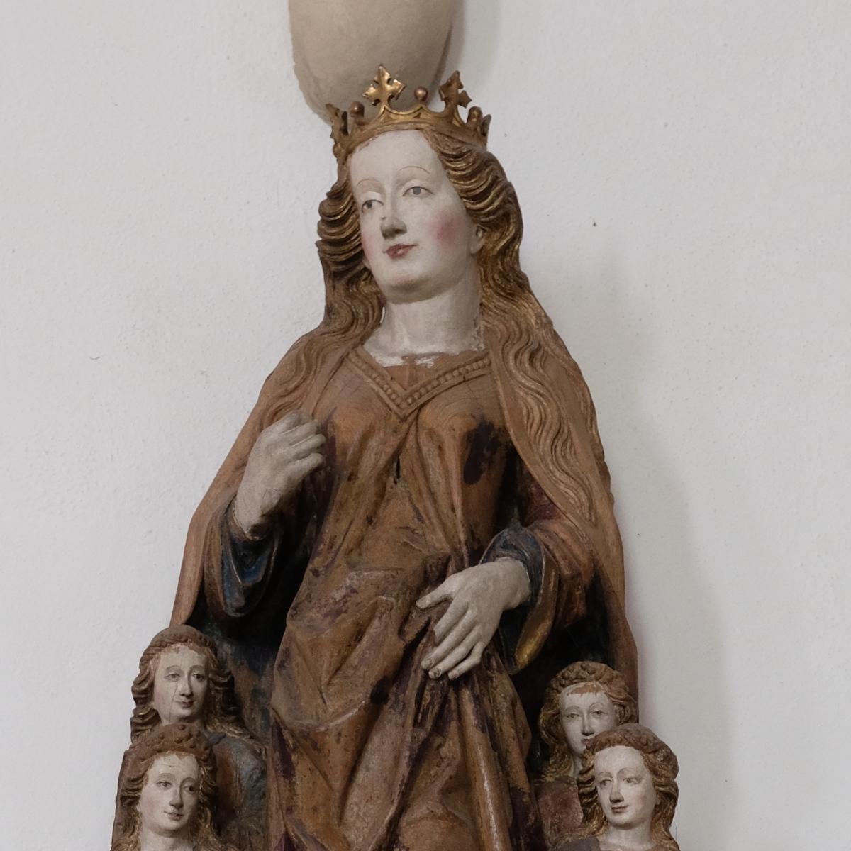 Rösrath, St. Nikolaus von Tolentino, hl. Ursula, Frontalansicht