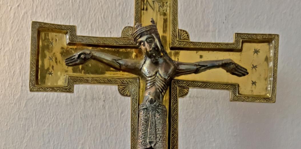 Overath-Immekeppel, St. Lucia, Vortragekreuz, Vorderseite