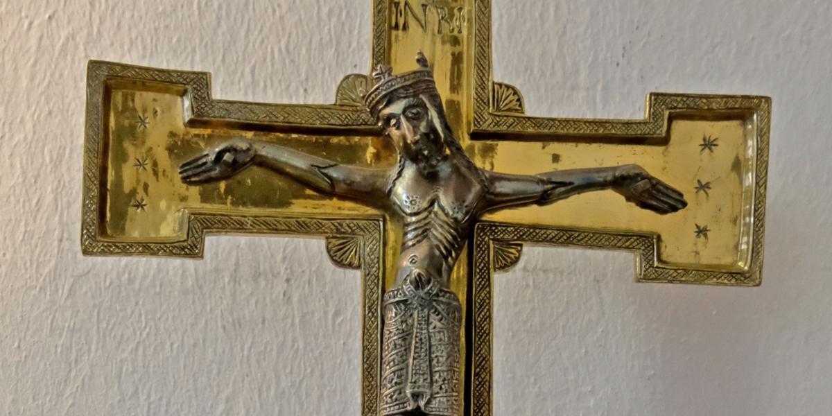 Overath-Immekeppel, St. Lucia, Vortragekreuz, Vorderseite