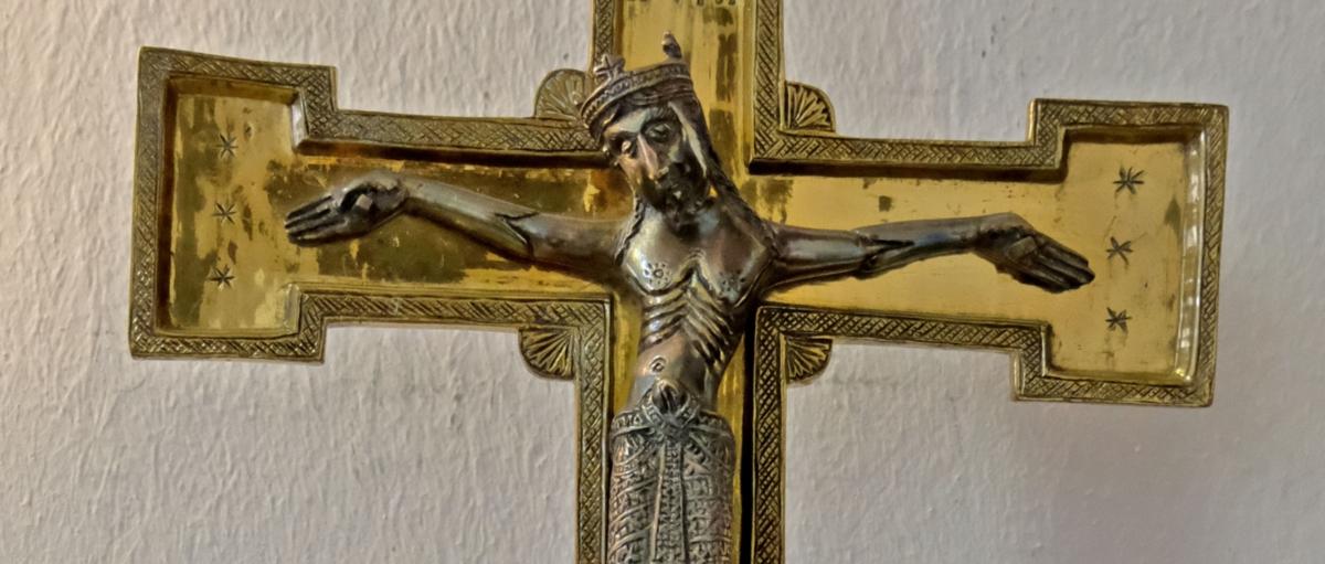 Overath-Immekeppel, St. Lucia, Vortragekreuz, Vorderseite