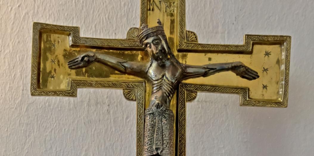 Overath-Immekeppel, St. Lucia, Vortragekreuz, Vorderseite