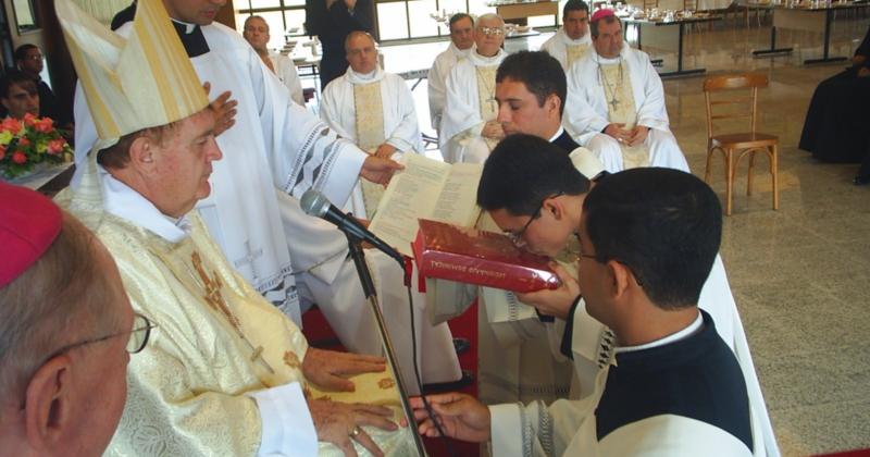 Patenschaft für alte Priester