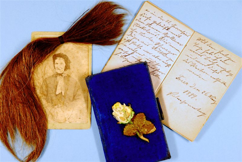 Haarzopf_und_Kindertagebuch