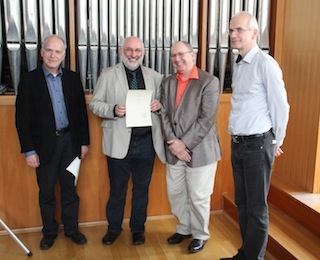Von links nach rechts: Prof. Johannes Geffert, Prof. Richard Mailänder, Rektor Prof. Heinz Geuen, Prof. Dr. Winfried Bönig Von links nach rechts: Prof. Johannes Geffert, Prof. Richard Mailänder, Rektor Prof. Heinz Geuen, Prof. Dr. Winfried Bönig