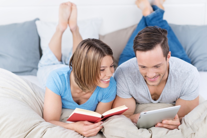 Buch oder E-Book - Hauptsache Lesen!