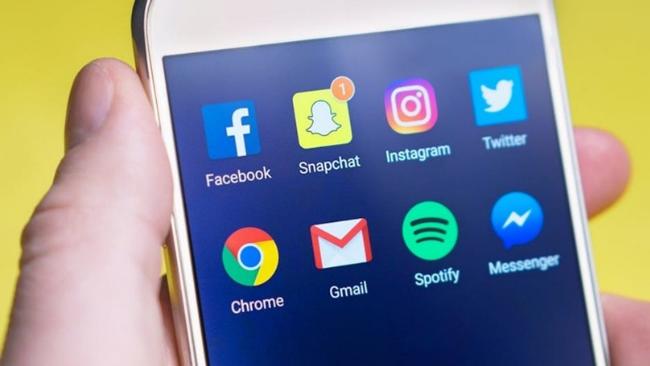 SocialMedia