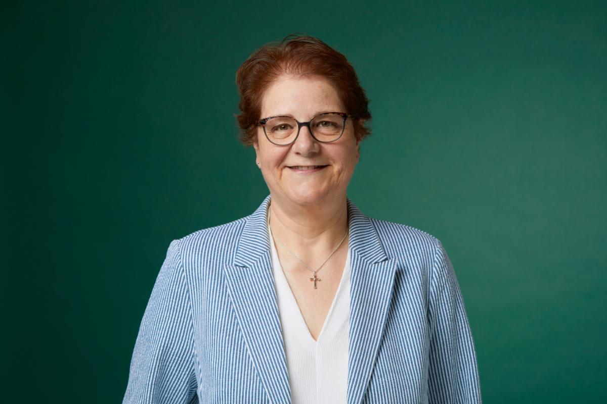 Dr. Manuela <br>Rivet