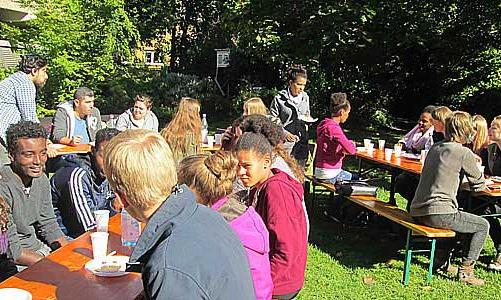 Flüchtlinge an der Erzbischöflichen Marienschule in Opladen