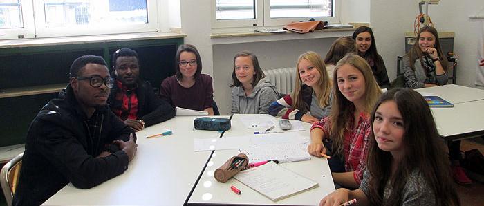 Flüchtlinge an der Erzbischöflichen Marienschule in Opladen