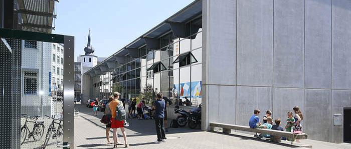 Flüchtlinge an der Erzbischöflichen Marienschule in Opladen