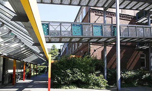 Flüchtlinge an der Erzbischöflichen Marienschule in Opladen