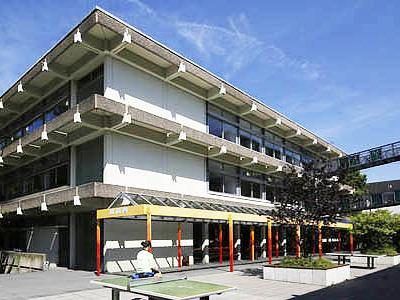 Flüchtlinge an der Erzbischöflichen Marienschule in Opladen