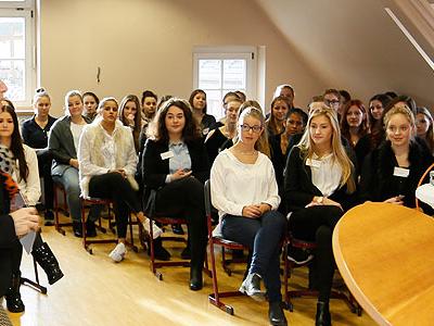 Landtagspräsidentin zu Gast im Berufskolleg Marienberg