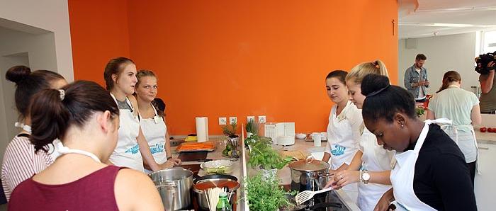 Klasse gekocht  Tim Mälzer Liebfrauenschule Bonn