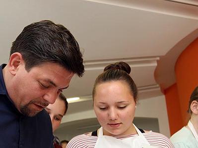 Klasse gekocht  Tim Mälzer Liebfrauenschule Bonn