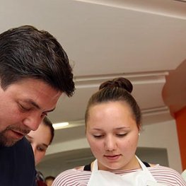 Klasse gekocht  Tim Mälzer Liebfrauenschule Bonn