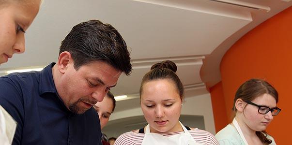 Klasse gekocht  Tim Mälzer Liebfrauenschule Bonn