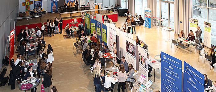 Berufskolleg Neuss Schule Bildung Katholisch Erzbistum Köln Beruf Beratung