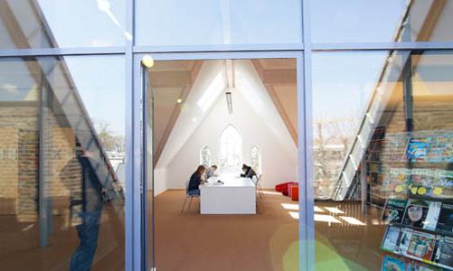 Kirche Bornheim Hersel Erzbischöfliche Ursulinenschule Gymnasium Bildung Ausbildung Schule Fahrten Köln