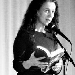 Die Berliner Autorin Anja Tuckermann kam im Rahmen des Käpt’n Book Lesefests ans St. Joseph-Gymnasium