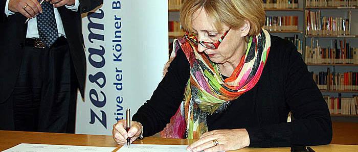 Erzbistum Glaube Kirche Bildung Liebfrauen Schule Wert Bank
