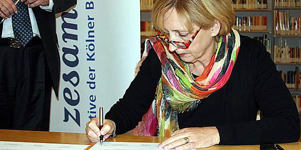 Erzbistum Glaube Kirche Bildung Liebfrauen Schule Wert Bank