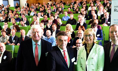 Schülerteam der Erzbischöflichen Liebfrauenschule Köln besucht Gründer-Forum NRW