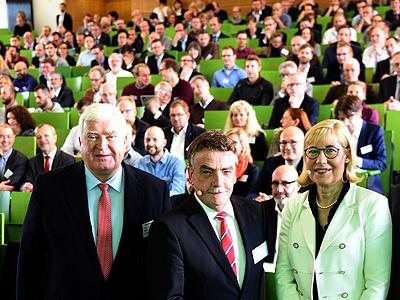 Schülerteam der Erzbischöflichen Liebfrauenschule Köln besucht Gründer-Forum NRW