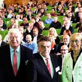 Schülerteam der Erzbischöflichen Liebfrauenschule Köln besucht Gründer-Forum NRW