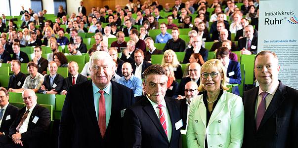 Schülerteam der Erzbischöflichen Liebfrauenschule Köln besucht Gründer-Forum NRW