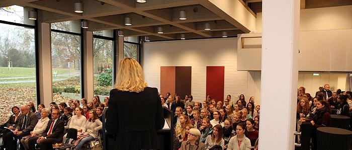 Gymnasium Marienberg Clemens Sels Museum Schule Bildung Erzbistum Kinderrechte