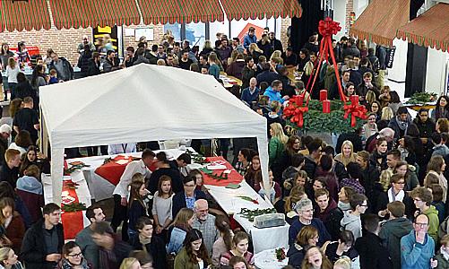 Seit nun fast 50 Jahren initiieren und unterstützen die Schüler, Eltern und Lehrer des Erzbischöflichen St. Ursula-Gymnasiums in Kooperation mit der Andheri-Hilfe Bonn e.V.