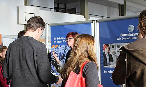 Beruf Religion Kirche Glaube Bildung Ausbildung Erzbistum Köln Markt der Möglichkeiten Katholische Freie Schulen