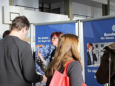 Beruf Religion Kirche Glaube Bildung Ausbildung Erzbistum Köln Markt der Möglichkeiten Katholische Freie Schulen