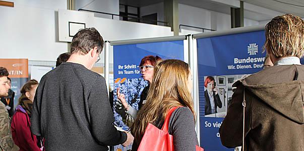 Beruf Religion Kirche Glaube Bildung Ausbildung Erzbistum Köln Markt der Möglichkeiten Katholische Freie Schulen