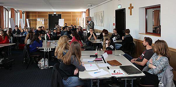 Medienscout Erzbistum Köln Katholische Freie Schulen Bildung Kirche Schule