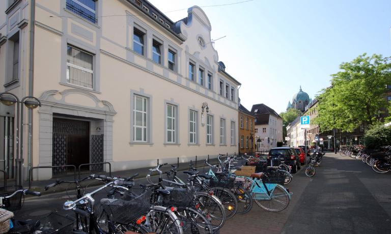 Erzb. Berufskolleg Neuss