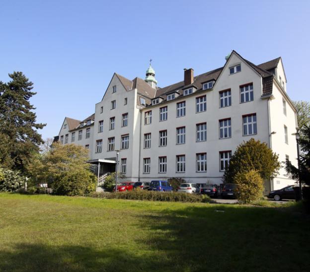 Erzb. Liebfrauen-Realschule | Leiter:  RSR i. K. Christoph Jakubowski
