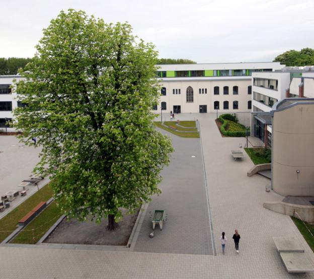 Erzb. Ursulinen-Realschule  | Leiterin:  RSR' i. K. Nikola Tannenläufer