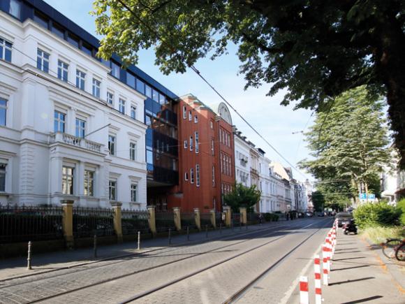 Erzb. Liebfrauenschule | Leiterin: OStD' i. K. Annika Rüter
