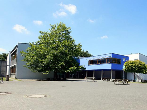 Erzb. St. Ursula-Gymnasium| Leiter: OStD i. K. Florian Leibold