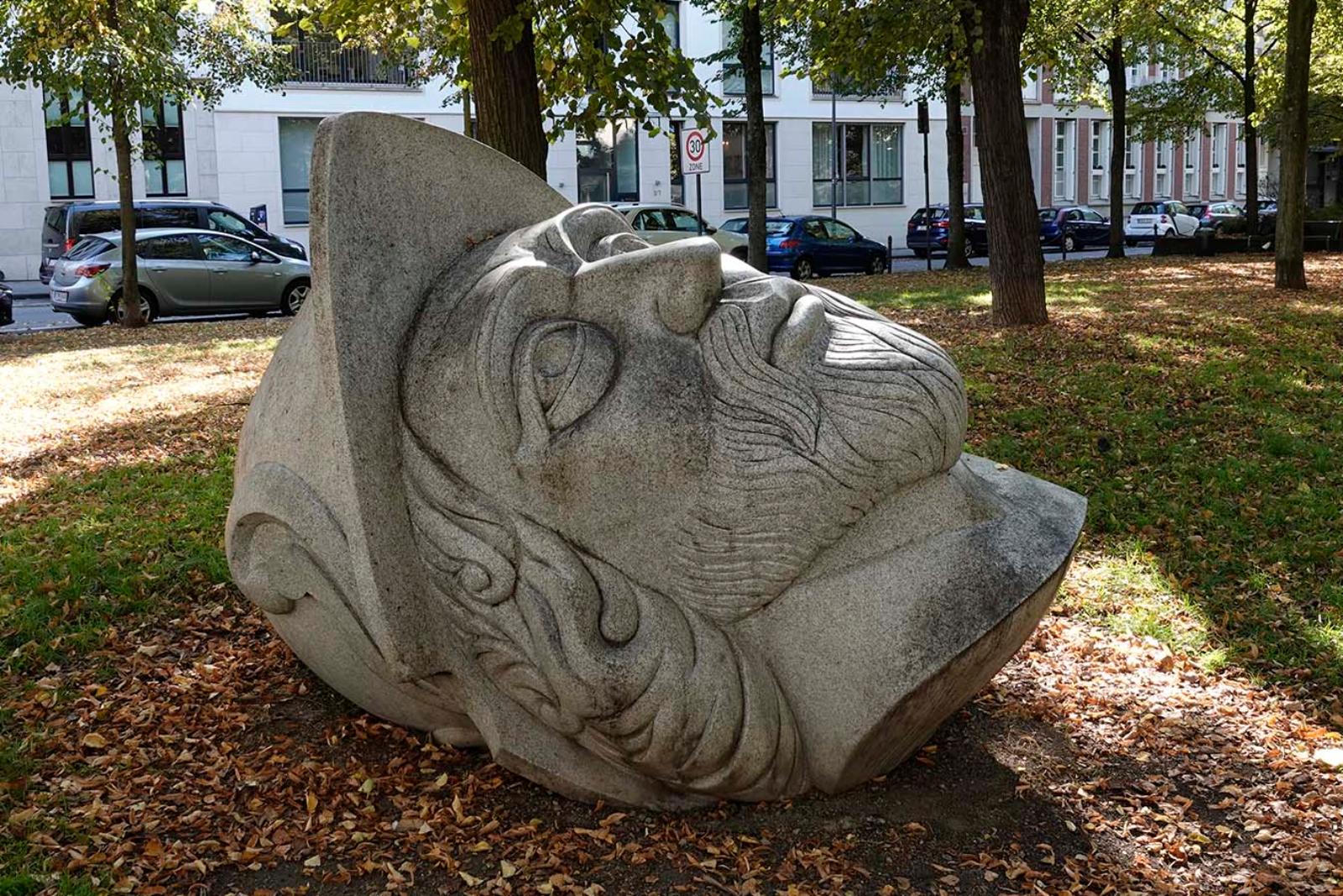 Skulptur vom Kopf des hl. Gereon am Gereonsdriesch, Köln