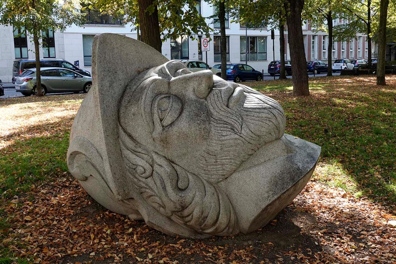 Skulptur vom Kopf des hl. Gereon am Gereonsdriesch, Köln