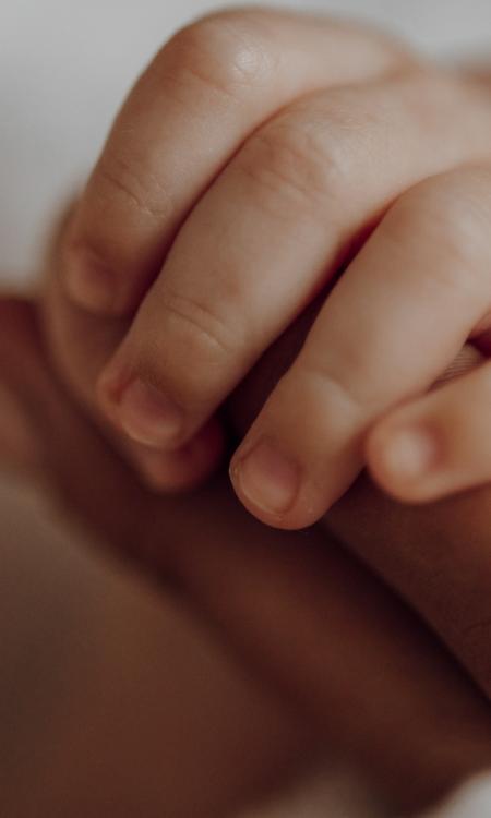Symbolbild: Kinderhand