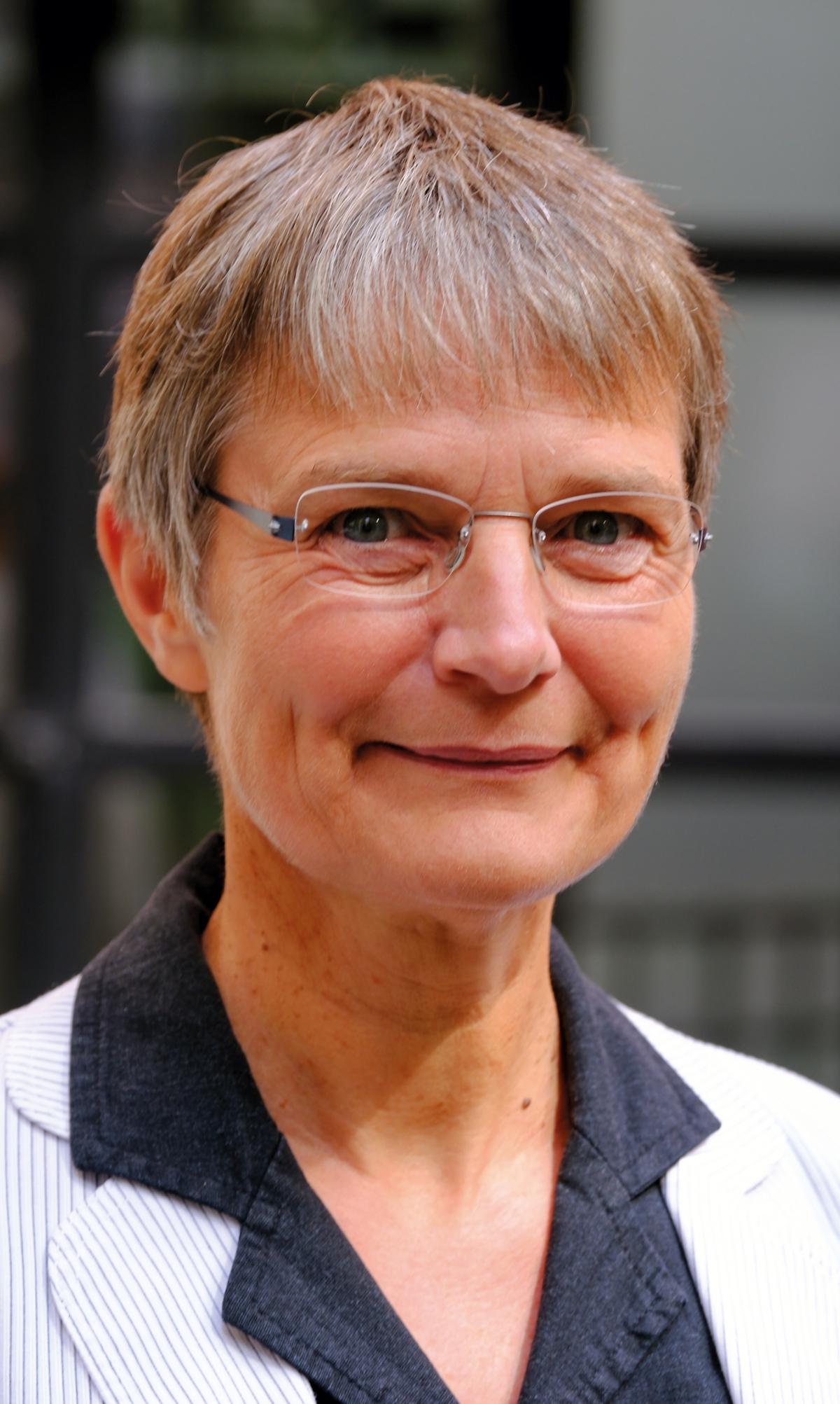 Elisabeth Neuhaus ist Diplom-Theologin und Geistliche Begleiterin aus Köln.