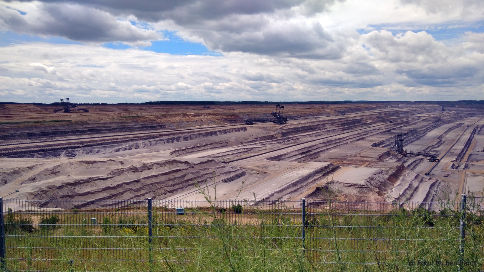 Der Tagebau Hambach vom Aussichtspunkt Terra Nova bei Elsdorf