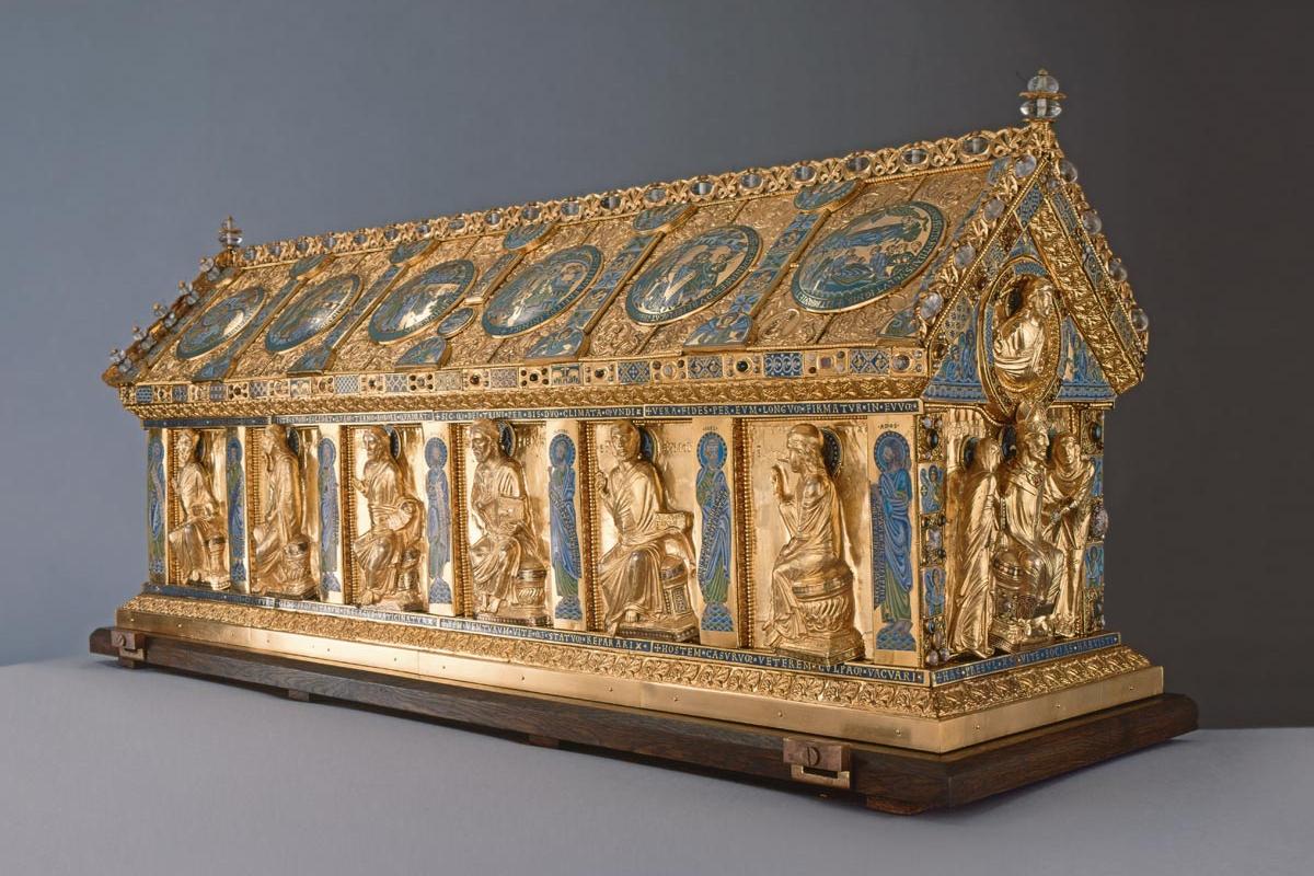 Der Heribert-Schrein gehört zu den bedeutendsten Kunstwerken, die aus spätromanischer Zeit erhalten sind.