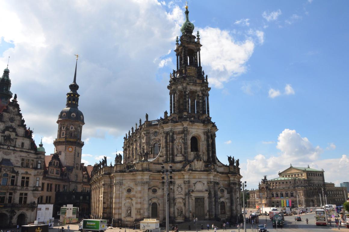 Die Hofkirche in Dresden