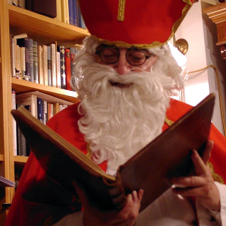 Der Heilige Nikolaus mit Buch